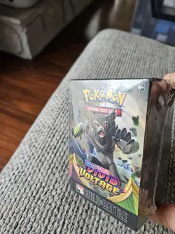 Pokemon TCG Vivid Voltage Build And Battle Box - BRAND NEW & SEALED - Image 2