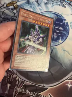 (15) Yugioh Dark Magician Knight ROD-EN001 MP/HP - Image 2