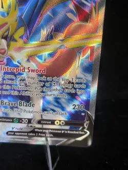 Pokemon TCG Zacian V SWSH Full Art Card 195/202 - Image 4