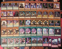 YUGIOH - SPELLCASTER DECK - DARK MAGICIAN, MYTHICAL BEAST JACKAL, ROBE, KNIVES - Image 1