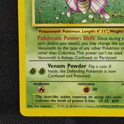 Venomoth 29/64 Non Holo Rare Jungle Pokemon Card - Image 3