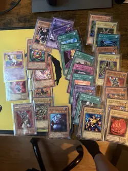 Pokemon & Yu-Gi-Oh Lot ( loganslyu-gi-ohlcollection) - Image 2