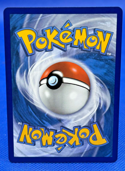 Rocket's Zapdos 15/132 Pokemon Celebrations: Classic Collection Holo - Image 2