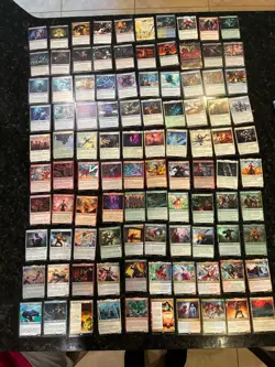 Lot of 100 Magic the Gathering Marvel Super Heroes Cards NM - No Dupes! 002 - Image 1