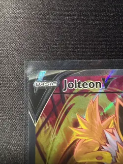 Pokemon TCG Jolteon v SWSH183 Black Star Holo Card - Image 2