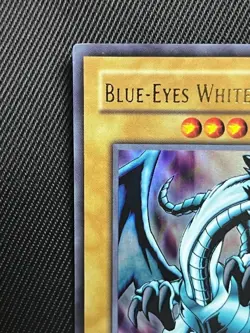 2002 Blue-Eyes White Dragon LOB-001 1st ED Ultra Rare YuGiOh Asian English Holo - Image 2