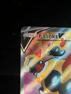 Pokemon TCG Falinks v Rebel Clash 185/192 Holo Full Art Ultra Rare - Image 2
