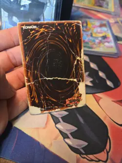 Yu-Gi-Oh! Blue-Eyes White Dragon SDK-001 Ultra Rare Holo DMG - Image 4