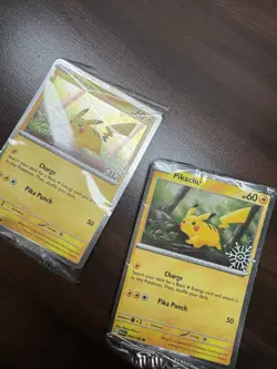 Pokemon TCG Pikachu 25/165 Snowflake Stamp Promo 2025 Holiday Advent Calendar - Image 1