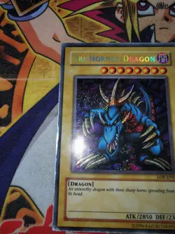 Tri-Horned Dragon lob-e000 Unltd Ed (HP) Secret Rare Yu-Gi-Oh! - Image 4