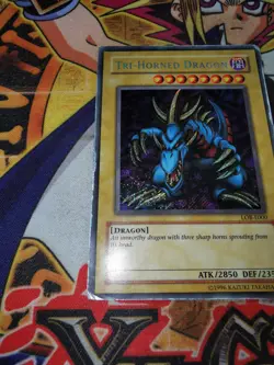 Tri-Horned Dragon lob-e000 Unltd Ed (HP) Secret Rare Yu-Gi-Oh! - Image 5