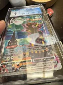 Pokemon Co. Umbreon VMAX Alt Art Full Art 215/203 Evolving Skies Holo Eng - Image 4