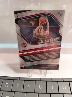 2025 WNBA Prizm Caitlin Clark White Seismic Prizm Indiana Fever - Image 2