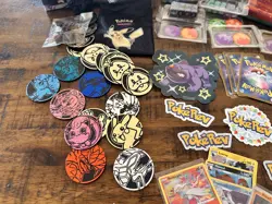Huge Pokemon card & more collection lot. All kinds of different collectibles - Image 3
