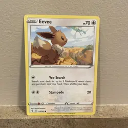 Eevee (125/203) - SWSH07: Evolving Skies - Pokemon TCG 2021 - ft. Rayquaza - NM - Image 1
