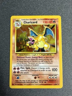 Charizard (4/102): Pokemon Base Set Unlimited Charizard 4/102 Holo Rare - Image 1