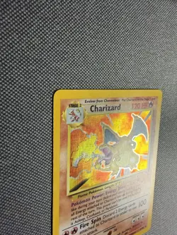 Charizard (4/102): Pokemon Base Set Unlimited Charizard 4/102 Holo Rare - Image 2