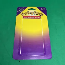 1999 Pokemon Wizards of the Coast Fossil Booster Pack Lapras Sealed -Portuguese - Image 2
