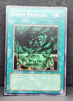 Yu-Gi-Oh! Collector's Giant Trunade RARE DB1-EN032 +BONUS - Image 1