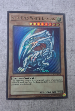 Konami Yu-Gi-Oh! Blue-Eyes White Dragon LCKC-EN001 Ultra Rare Holo Unlimited - Image 1