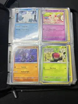 D Dacckit Pokemon Card Binder With Lot Of 320 Cards - Image 3