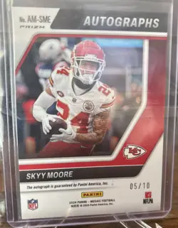 2024 Panini Mosaic Autographs Mosaic /10 GOLD Skyy Moore #AM-SME Auto RC SSP - Image 4