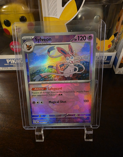 Pokemon TCG Sylveon Master Ball Holo 040/131 Sv: Prismatic Evolutions - Image 1