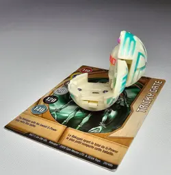 Bakugan Battle Brawlers Pearl White Ventus El Condor 390G B2 w/ Card - Image 2