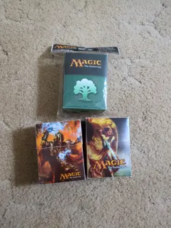 VTG Magic The Gathering Ultra Pro Deck Box Venser Tombstalker Green Mana 2007 - Image 1