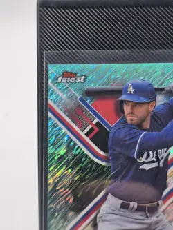2022 Topps Finest - Freddie Freeman #34 Aqua Shimmer Refractor /175 - Image 3