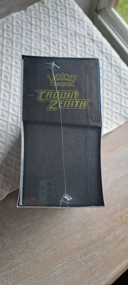 Pokemon TCG - Crown Zenith Sword & Shield - Elite Trainer Box - ETB - Sealed - Image 3