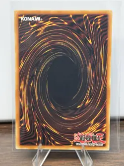 Konami Yu-Gi-Oh! Dark Magician YGLD-ENC09 Ultra Rare Holo Unlimited 2500/2100 - Image 2