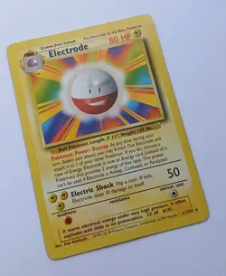 Pokemon TCG Electrode 21/102 Base Set Holo WOTC Vintage 1999 LP/NM - Image 1