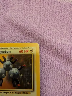 1999 Base Set Magneton 9/102 English 60HP Holo Rare - Image 5