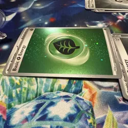 Pokemon Grass Energy Cosmos Holo SVE 001 MEW 151 NM - Image 2
