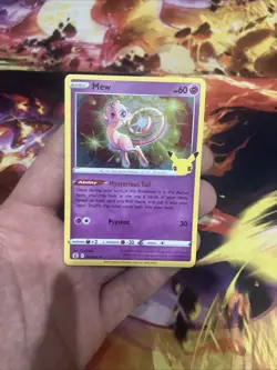 Mew 011/025 - Celebrations 25th - Pokemon TCG Card Holo Rare Pokemon LP (1) - Image 1