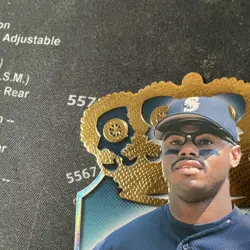 1999 Pacific Crown Die-Cuts Gold Crown INSERT #13 Ken Griffey Jr 🔥 CLEAN 🔥 - Image 2