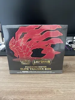 Pokemon: Sword & Shield Lost Origin Pokemon Center Elite Trainer Box 820650851353 - Image 1