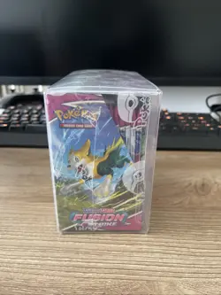 Pokemon Sword Shield Fusion Strike Booster Box With Plastic Case - Image 4