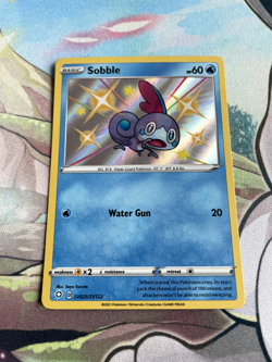 Sobble SV025/SV122 Shining Fates Shiny Holo Rare Pokemon Card NM - Image 1