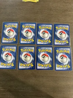 Lot of 28 Base Set Shadowless Common and Uncommon And 2 Rares Pokemon Cards - Image 3