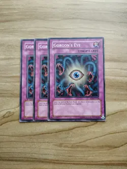 Yu-Gi-Oh! - Gorgon's Eye 3x - Full Playset Of Cards - Image 1