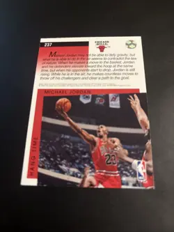 1993-94 Upper Deck - NBA Signature Moves Michael Jordan #237 - Image 4