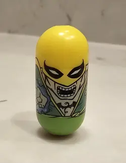 Iron Fist Mighty Beanz - 2003 Marvel Super Heroes #25 - Vintage, Rare Moose Toys - Image 1