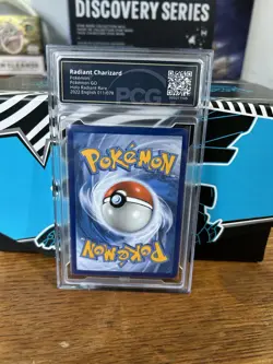 Radiant Charizard 011/078 Pokemon GO Radiant Rare Holo PCG 9.5 English - Image 2