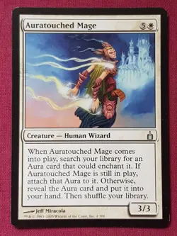 Magic The Gathering RAVNICA CITY OF GUILDS AURATOUCHED MAGE white card MTG - Image 1