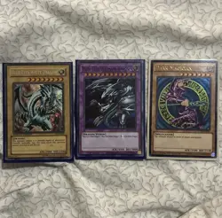 bundle of random Yu-Gi-Oh cards - Image 1