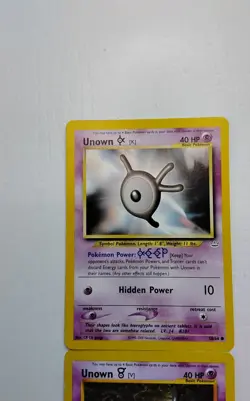 2000 Pokemon Lot Of 2 Unown Cards (K) 58/64. (V) 98/105. NM-MT - Image 2