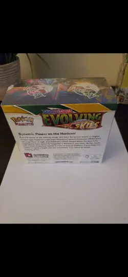 Pokemon Sword & Shield Evolving Skies Booster Box 36 Packs - Image 3
