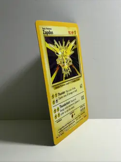 Pokemon Card Zapdos 16/102 Base Set Holo RARE - Image 3